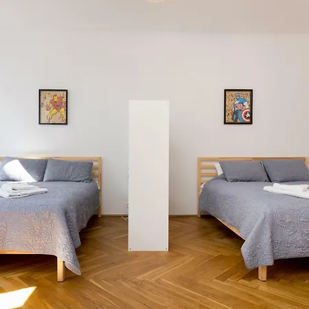 Royal Route Apartment For 10 People Varsavia Esterno foto
