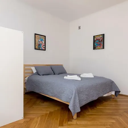 Royal Route Apartment For 10 People Varsavia Esterno foto